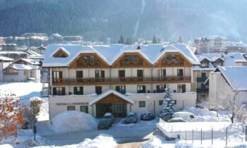 Hotel Canada (Andalo)***